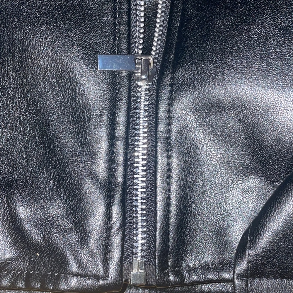 leather jacket - Picture 5 of 5